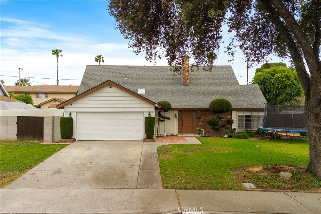 Photo of Listing #CV25112111