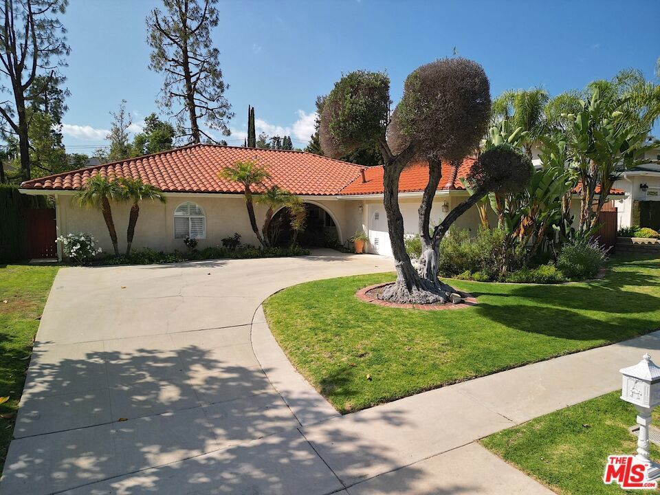 Photo of Listing #25540443