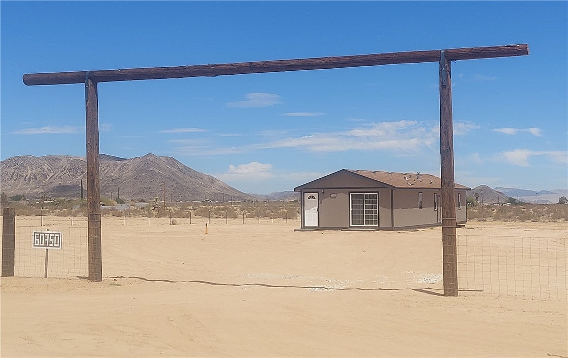 Photo of Listing #IV25109780