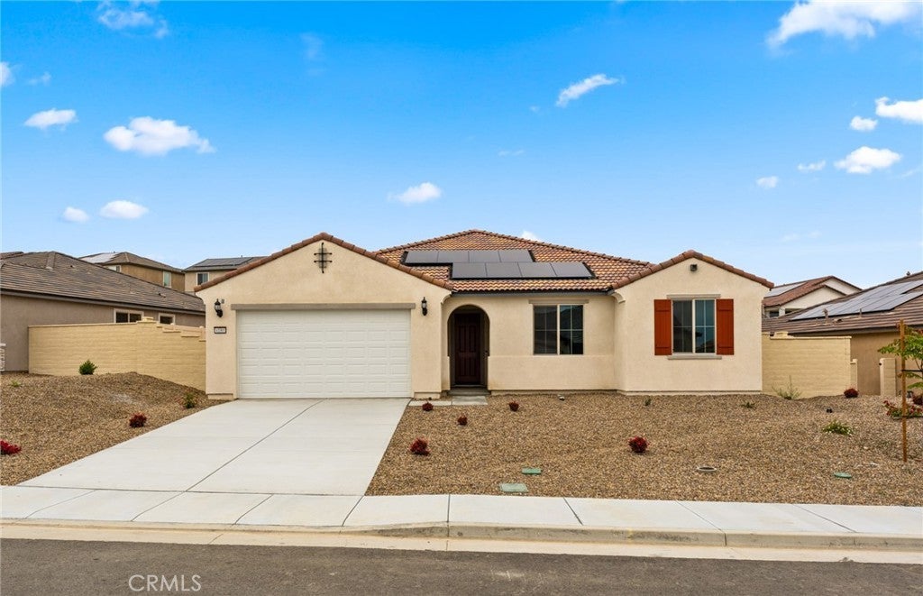 Photo of Listing #IV25112410