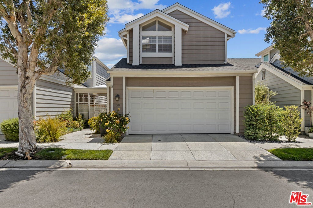 Photo of Listing #25541273