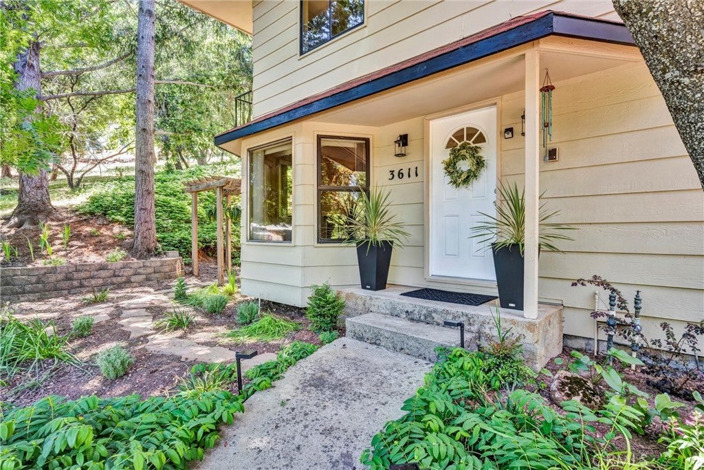 Photo of Listing #LC25112418