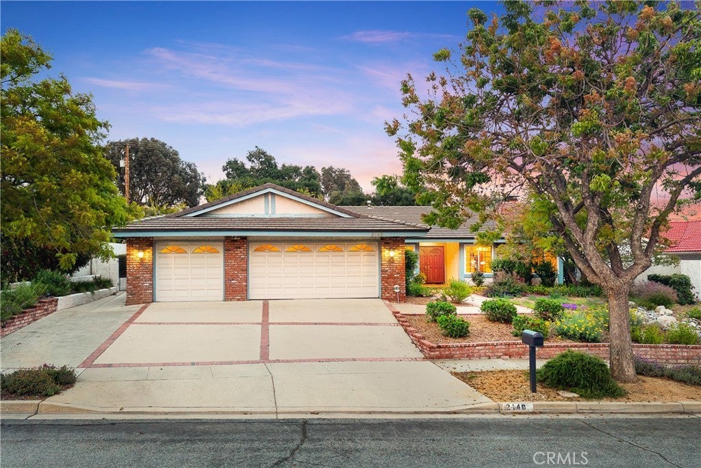 Photo of Listing #CV25111449