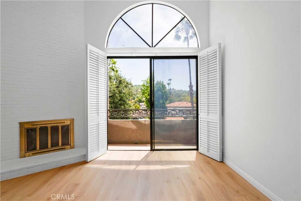 Photo of Listing #SR25109638