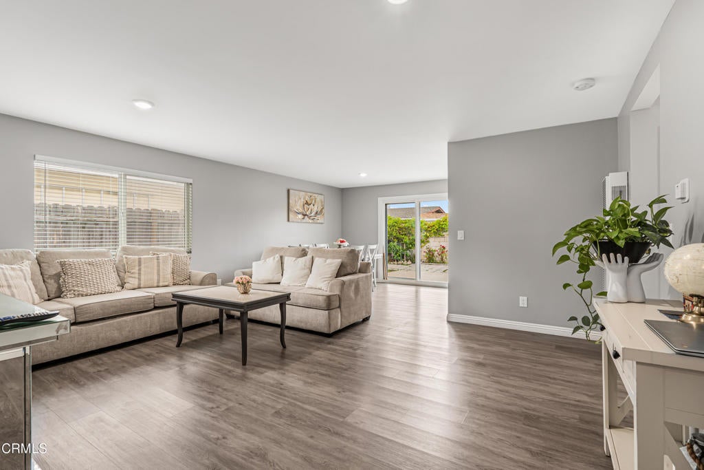 Photo of Listing #V1-30061