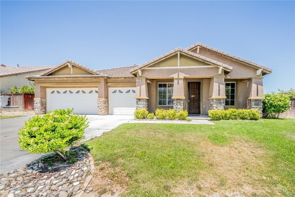 Photo of Listing #IV25112860