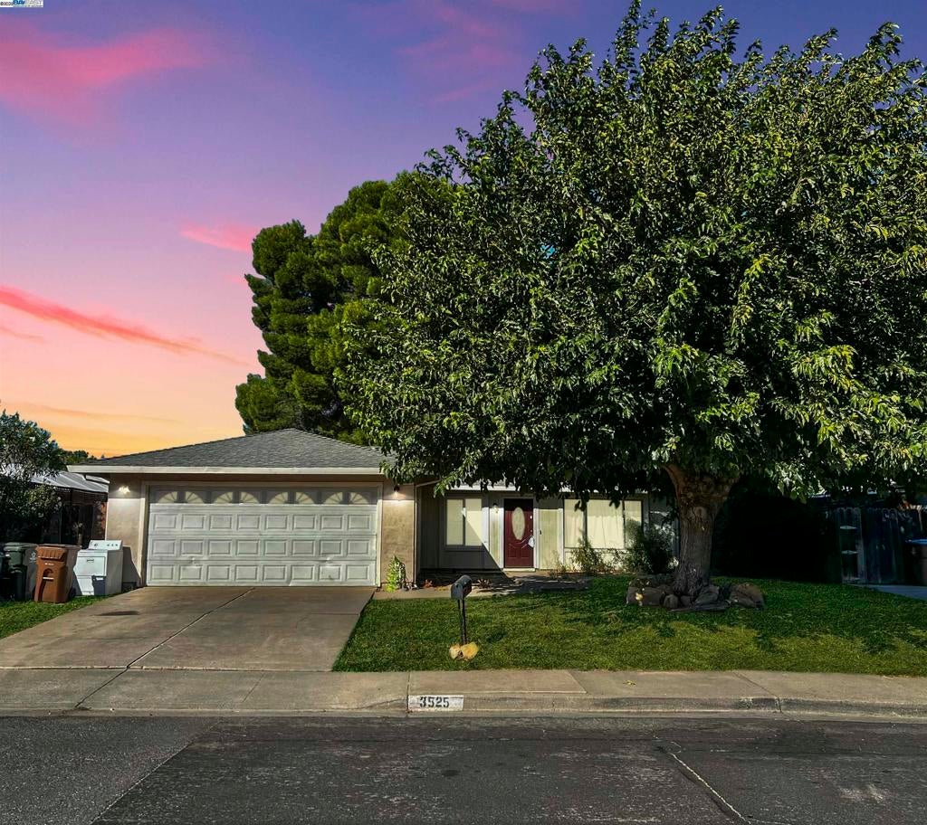 Photo of Listing #41098311