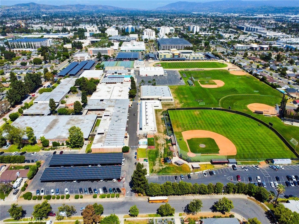 Photo of Listing #CV25111076