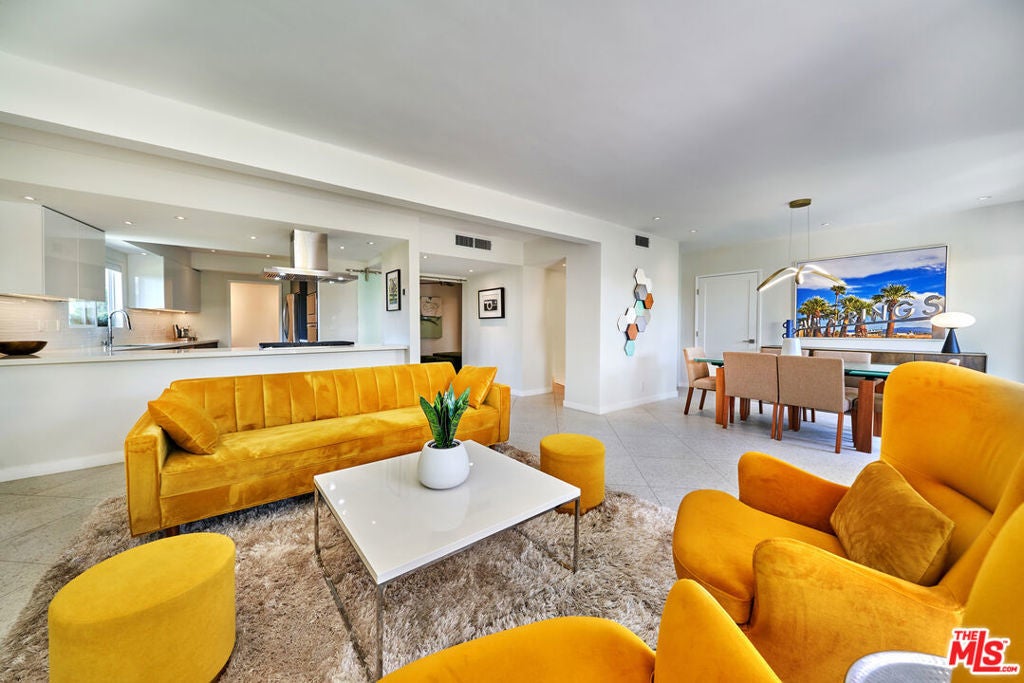 Photo of Listing #25541641