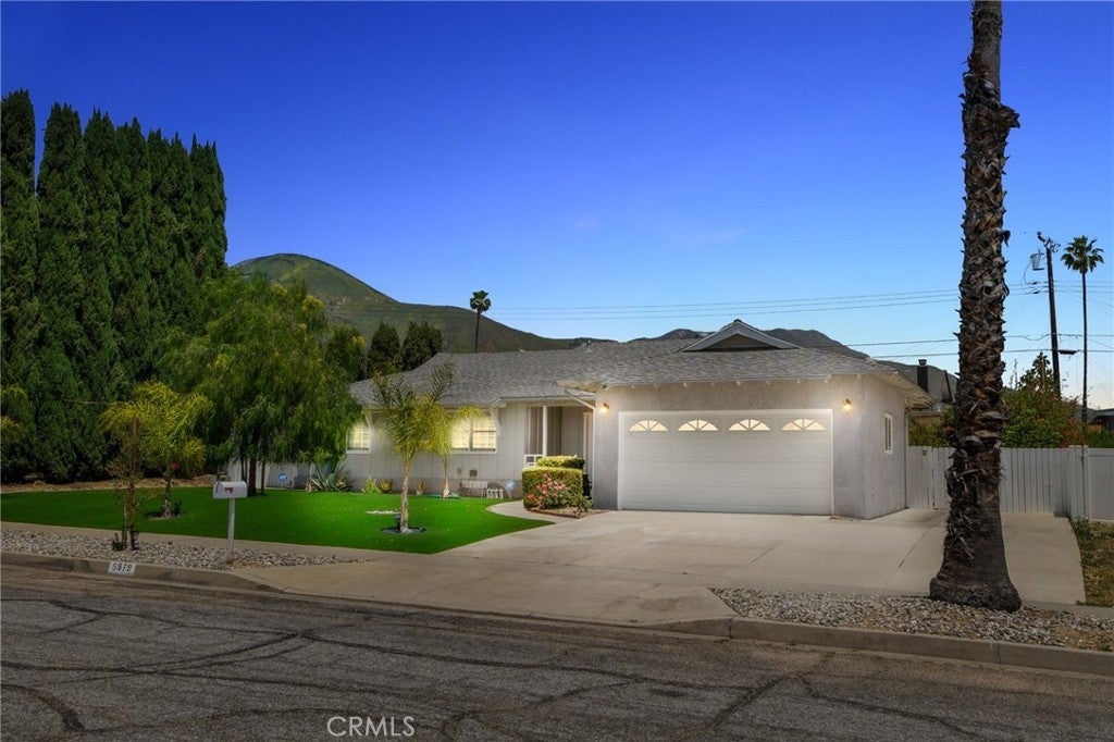 Photo of Listing #CV25113326