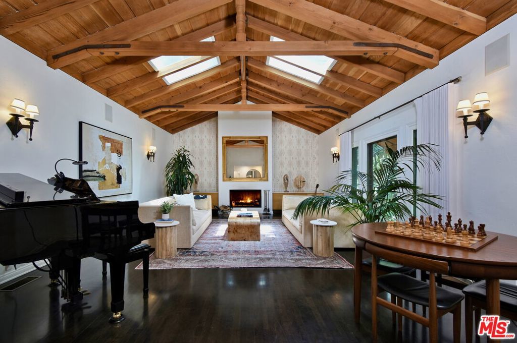 Photo of Listing #25541675