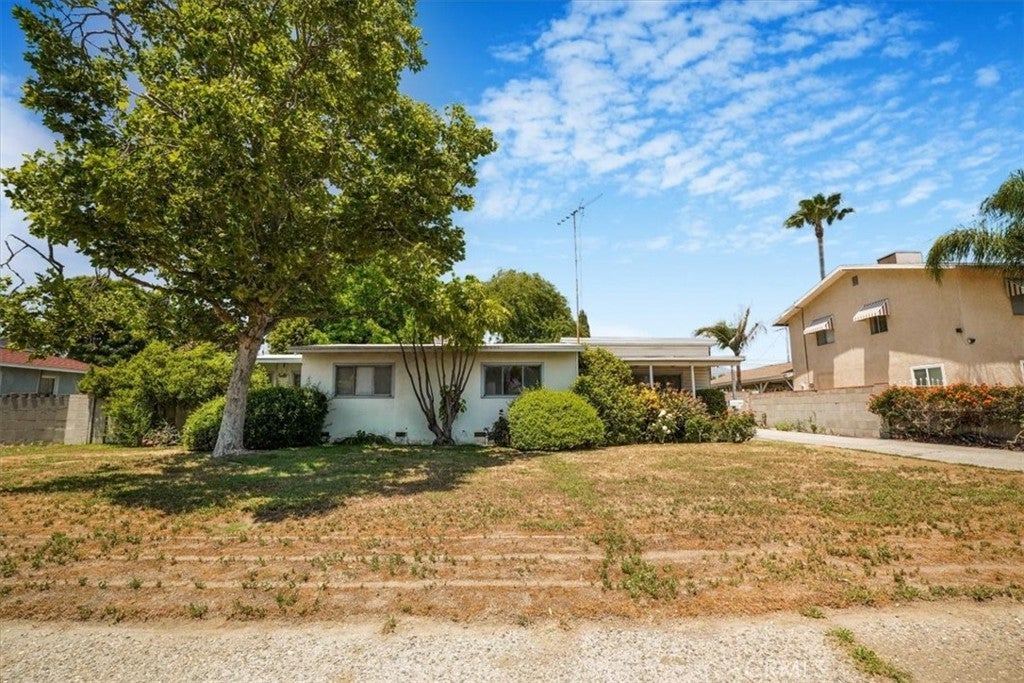 Photo of Listing #CV25113386