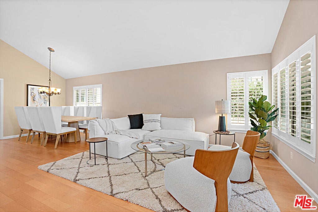 Photo of Listing #25538081