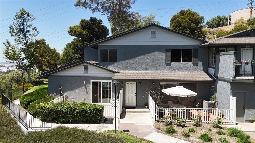 Photo of Listing #PW25096301