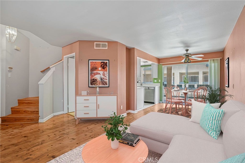 Photo of Listing #PV25113247