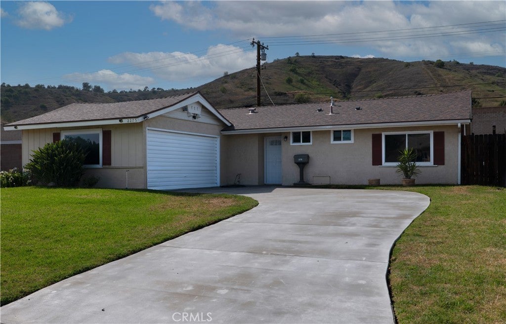 Photo of Listing #CV25113428