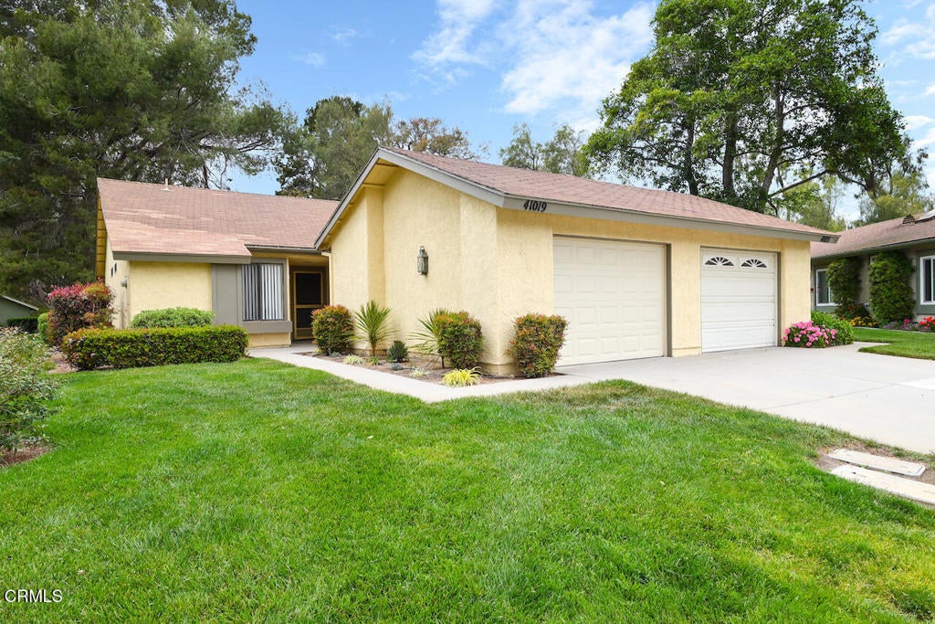 Photo of Listing #V1-30086