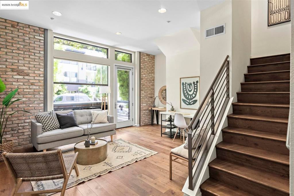 Photo of Listing #41098454