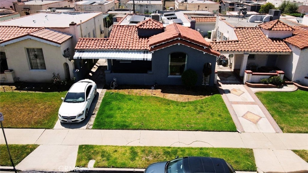 Photo of Listing #CV25113621