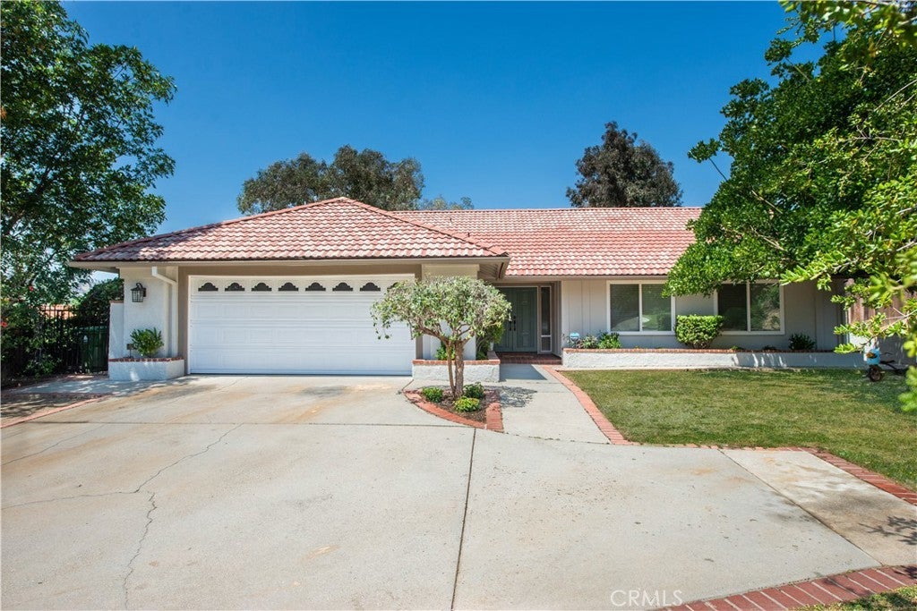 Photo of Listing #SR25114283