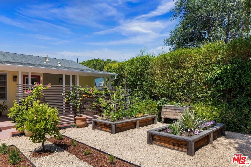 Photo of Listing #25540365