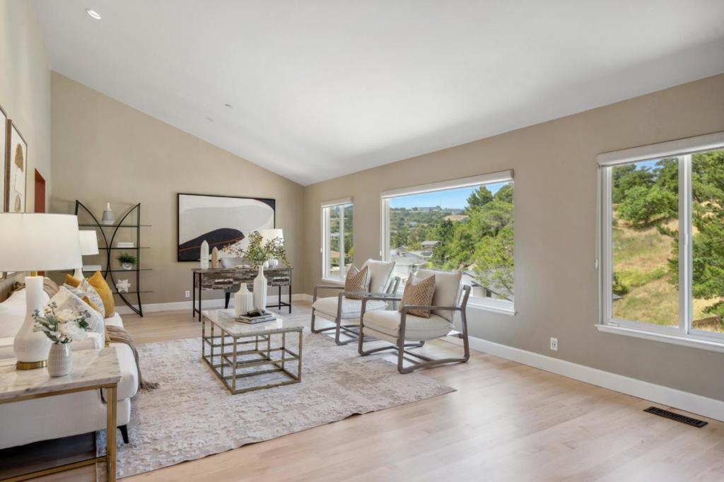 Photo of Listing #ML82007932