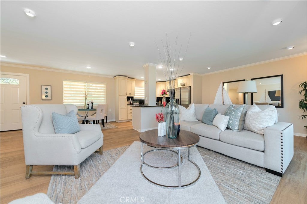 Photo of Listing #OC25104888