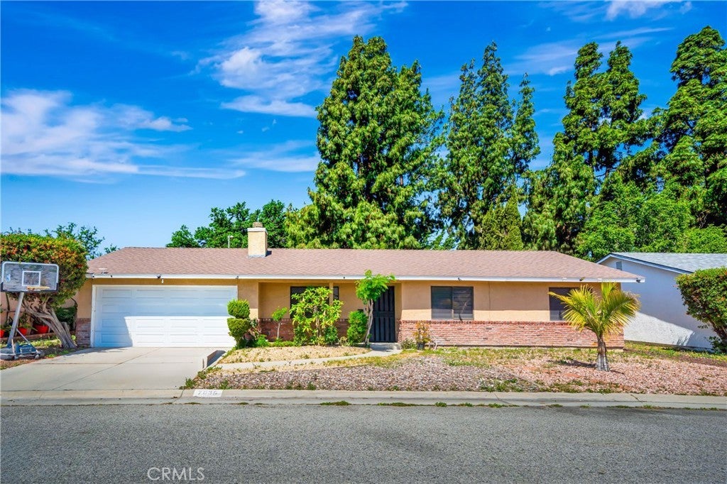 Photo of Listing #SR25114358