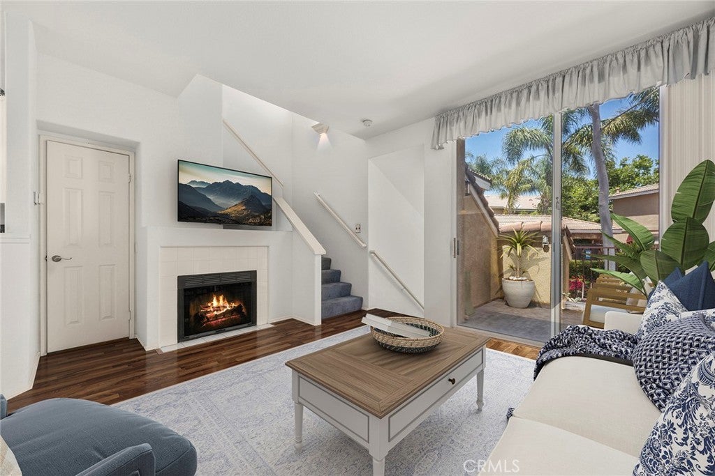 Photo of Listing #PW25108286