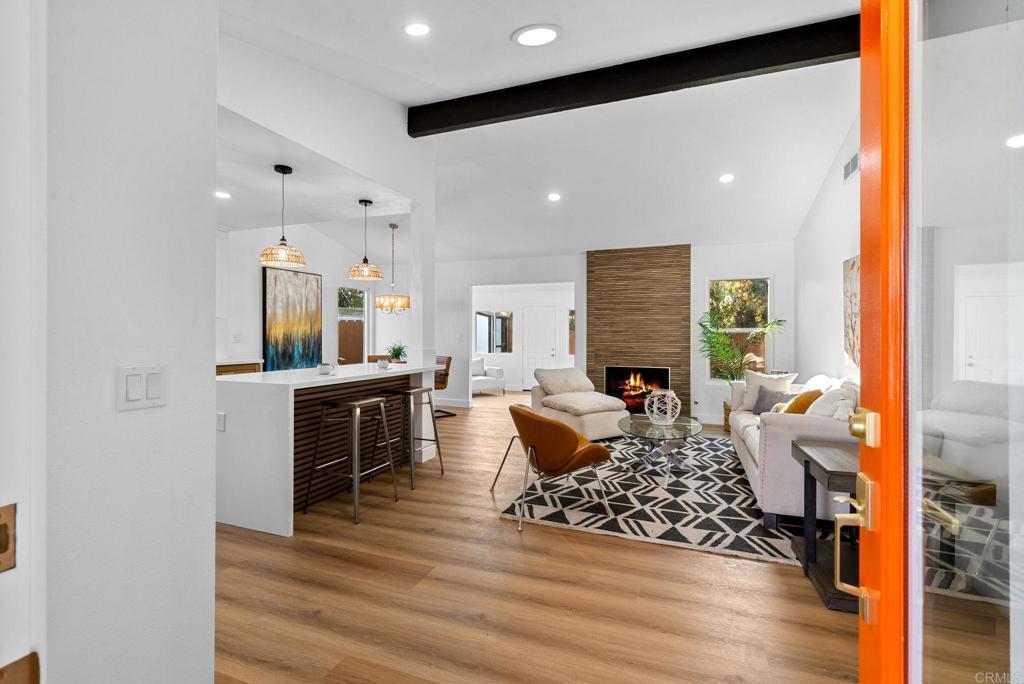 Photo of Listing #PTP2503747