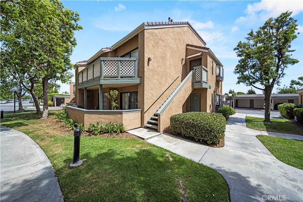 Photo of Listing #SR25112581