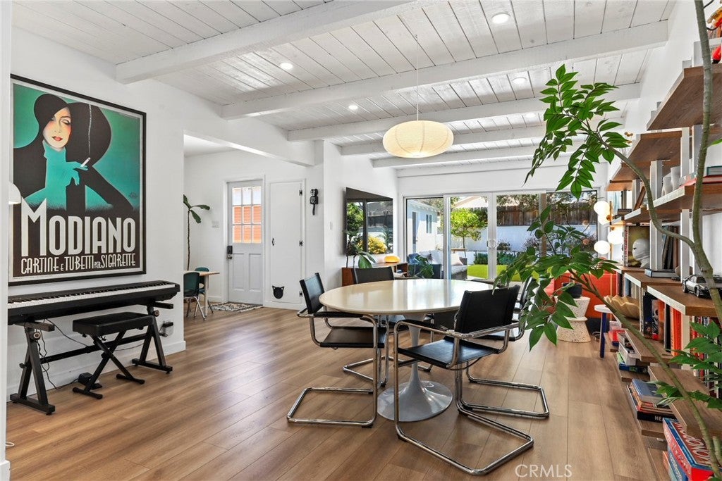 Photo of Listing #SB25112617