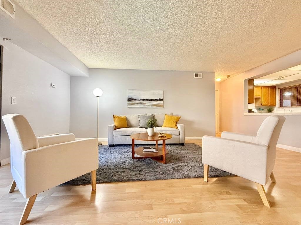 Photo of Listing #RS25114491