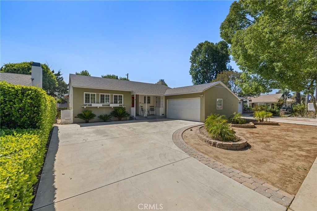 Photo of Listing #SR25053969