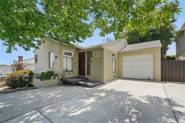 1320 23rd Street, Manhattan Beach.