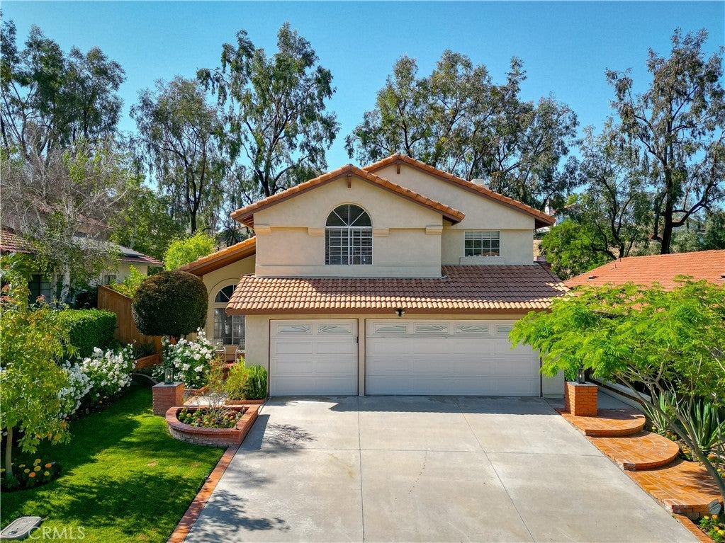 Photo of Listing #IV25113651