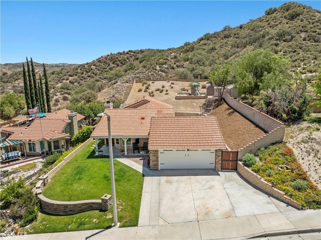 Photo of Listing #SR25114566