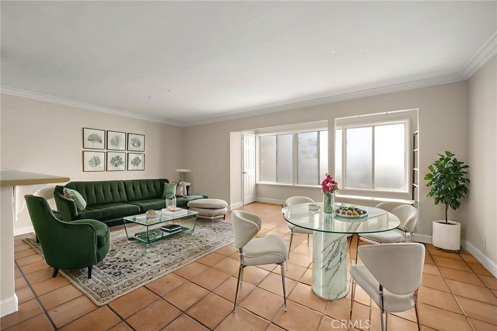 Photo of Listing #PW25113337