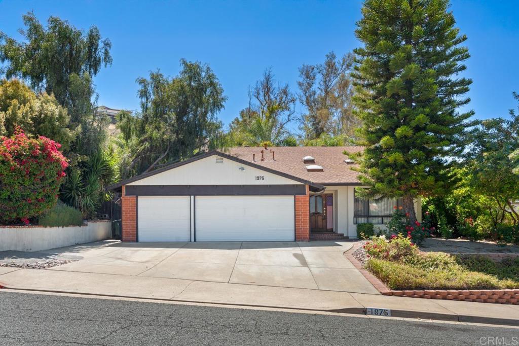 Photo of Listing #PTP2503767