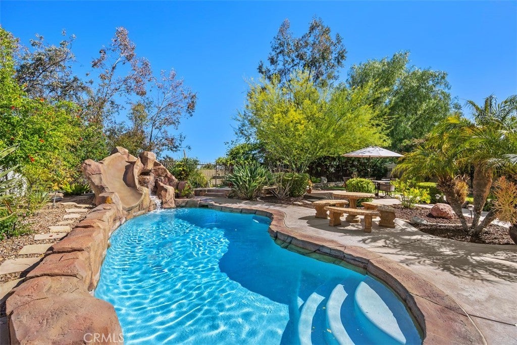 Photo of Listing #SW25112343