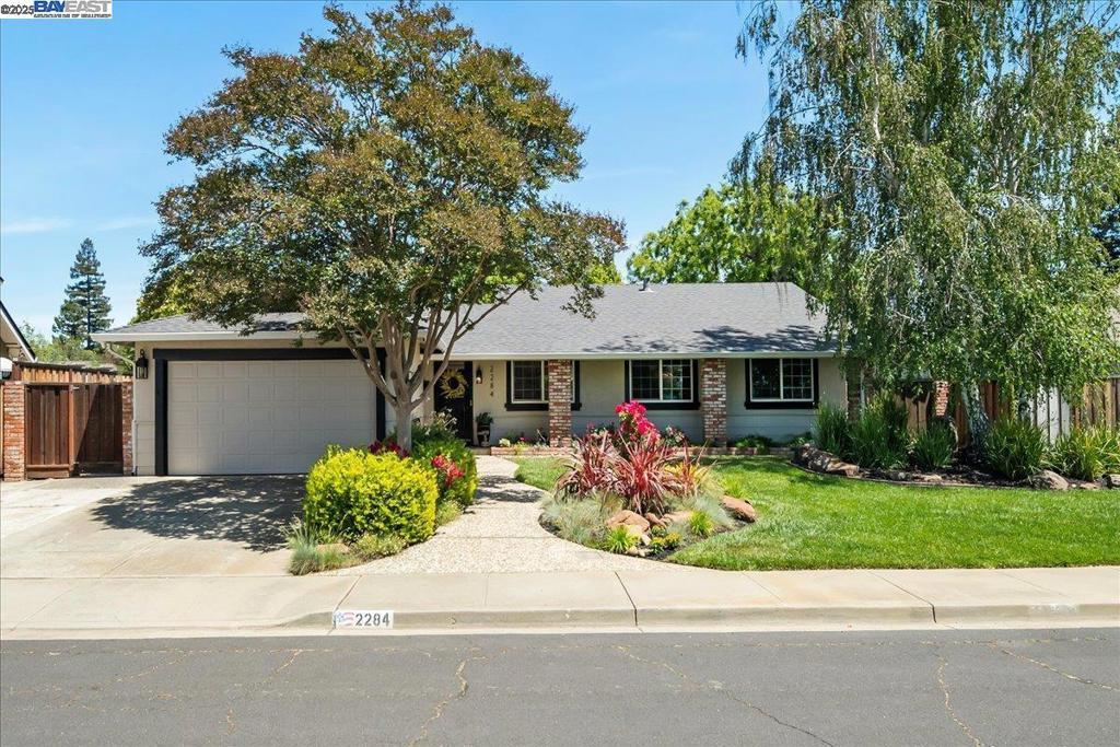 Photo of Listing #41098611