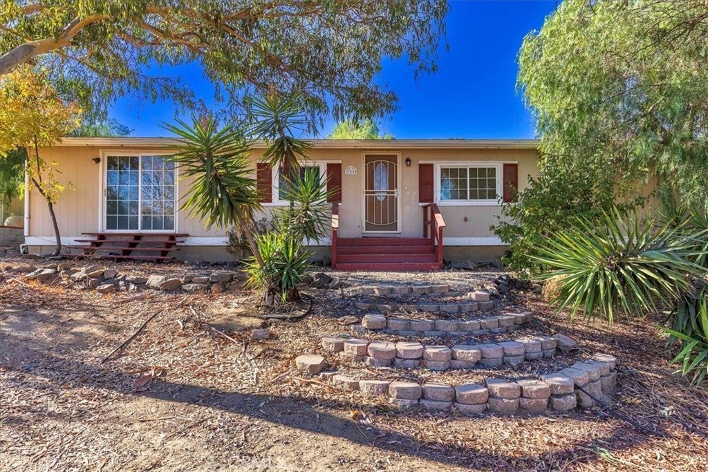 Photo of Listing #SW25115102