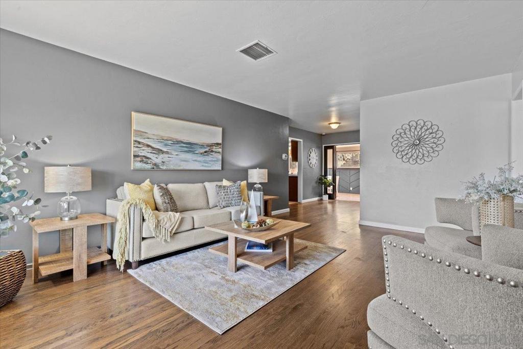 Photo of Listing #250028323SD