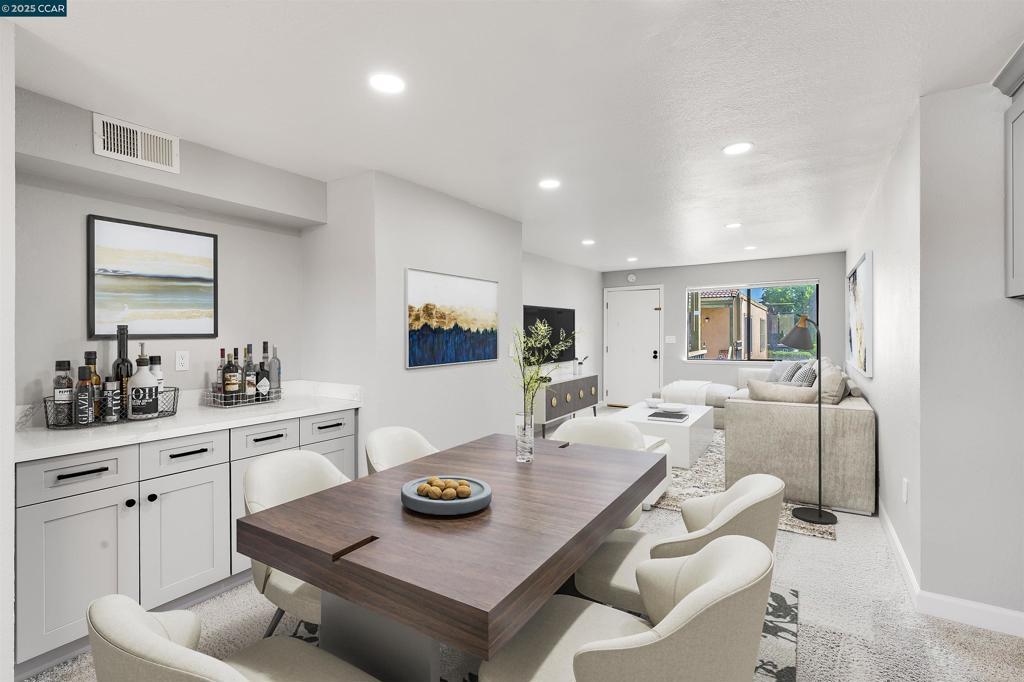 Photo of Listing #41098655