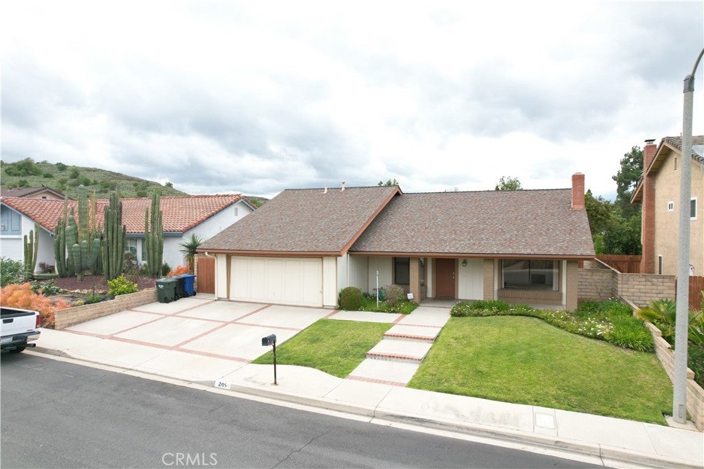 Photo of Listing #CV25113783