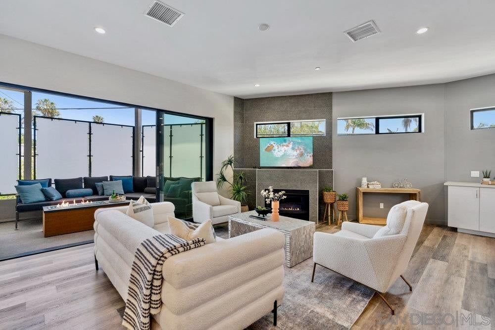 Photo of Listing #250028345SD