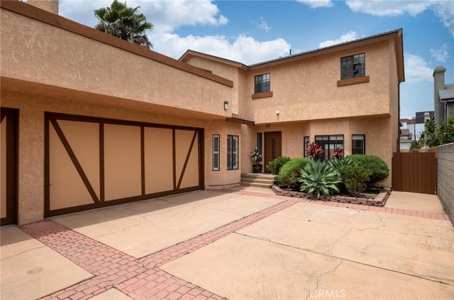 2221 Dufour Avenue B, Redondo Beach.