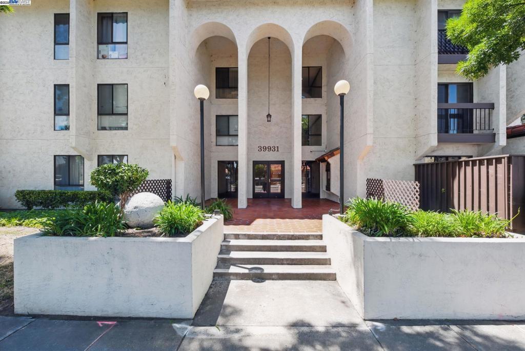 Photo of Listing #41098753