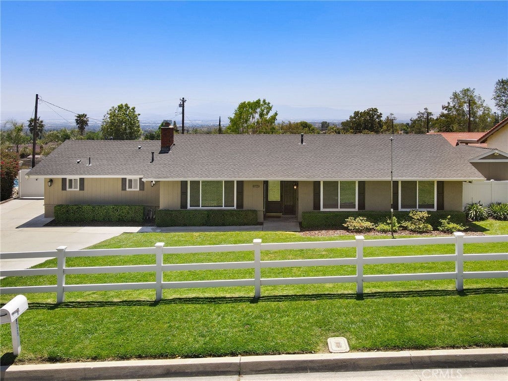 Photo of Listing #CV25115048