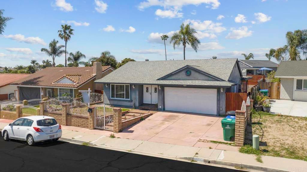 Photo of Listing #PTP2503804